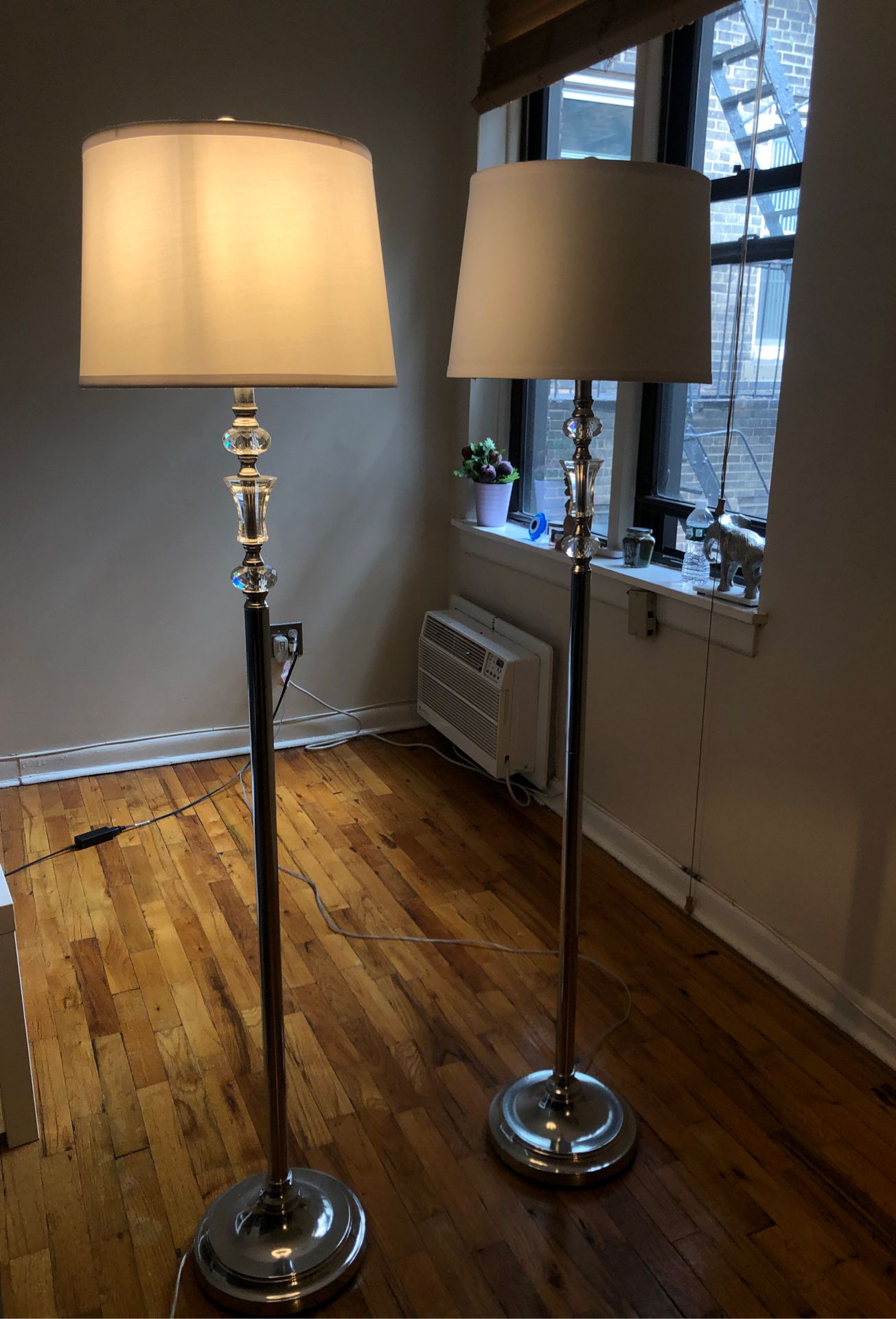 Montrose floor lamp