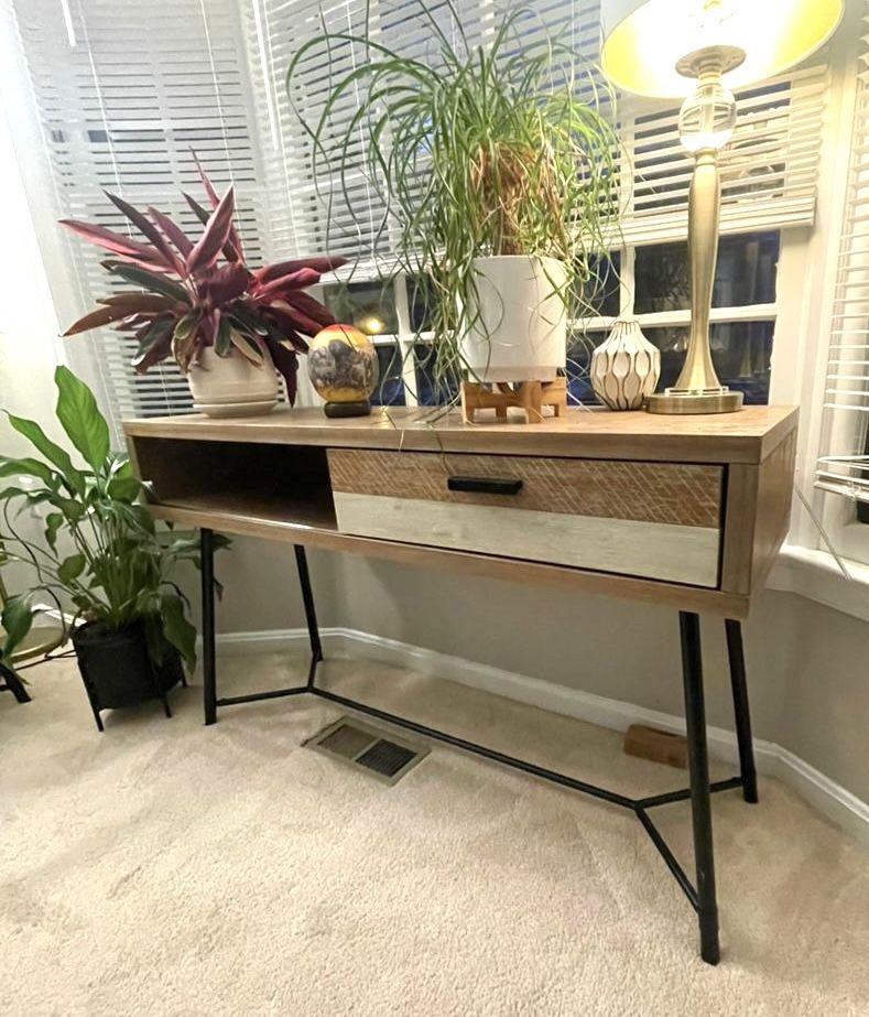 Entryway Console Table