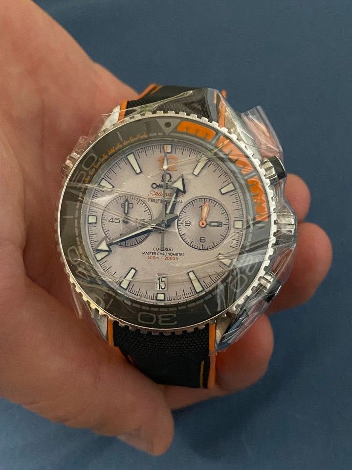 Men's mechanical watch orange 45.5mm, brand new with box