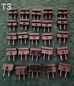 Christmas light extensions plugs