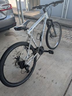 GT Mountain bike