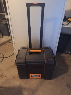 RIDGID Rolling Tool Box