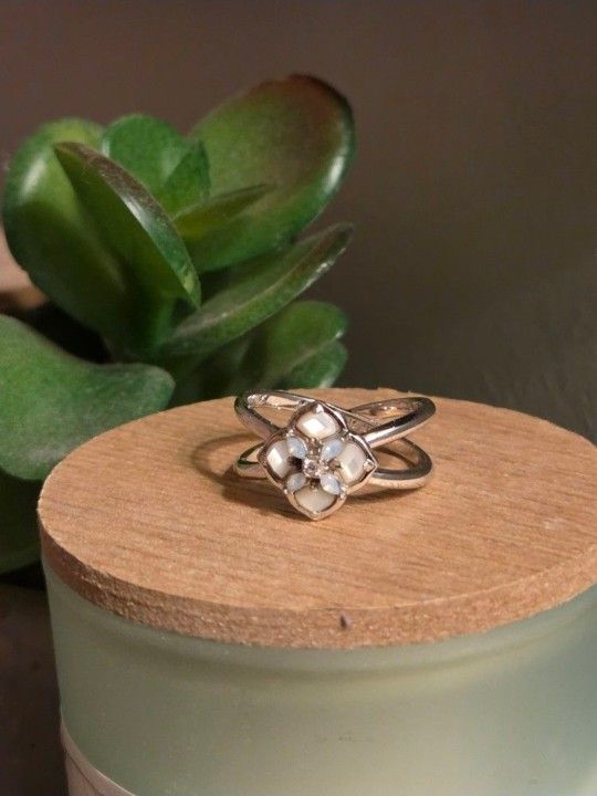 Kendra Scott Ring 