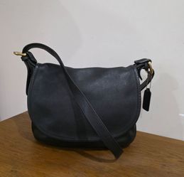 Vintage Coach Black Leather Crossbody Bag