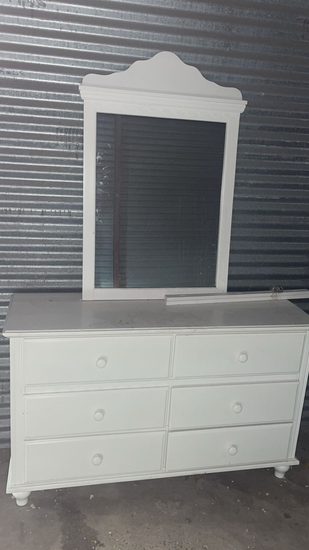 White Dresser with Mirror 