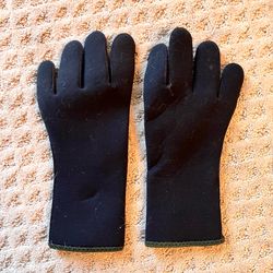 4 mm scuba/skin, diving gloves, snorkel