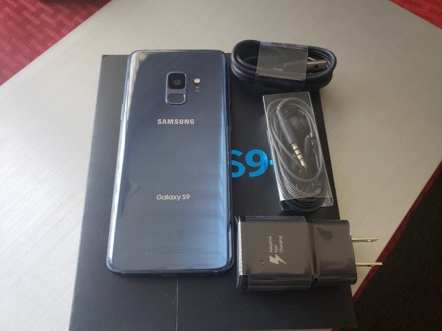 Samsung Galaxy S9  Unlocked   for all Company Carrier   Excellent Condition Like New