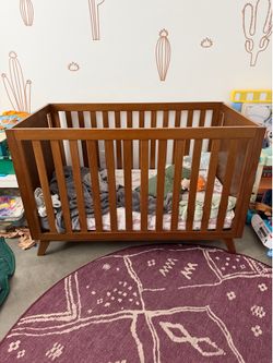 DaVinci Otto Walnut Crib + Crib Mattress