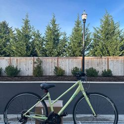 Liv Alight 3 Women’s Hybrid Comfort Bike Lightweight Bicycle Small Frame LIKE NEW