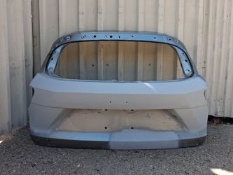 2024 2025 2026 CHEVY CHEVROLET TRAX TAILGATE SHELL ORIGINAL USED (REPAIRED)