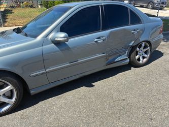 Mercedes-Benz Sedan – Side Damage