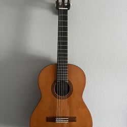 Yamaha CS-40 Classical Guitar
