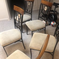 Round Dining Table With 5 Chairs