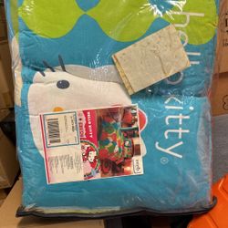 Hello Kitty Comforter Set