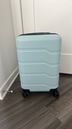 Carry on suitcase