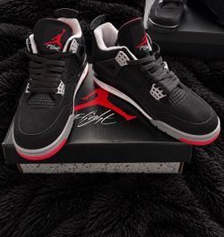 New Air Jordan Retro 4 Size 9.5