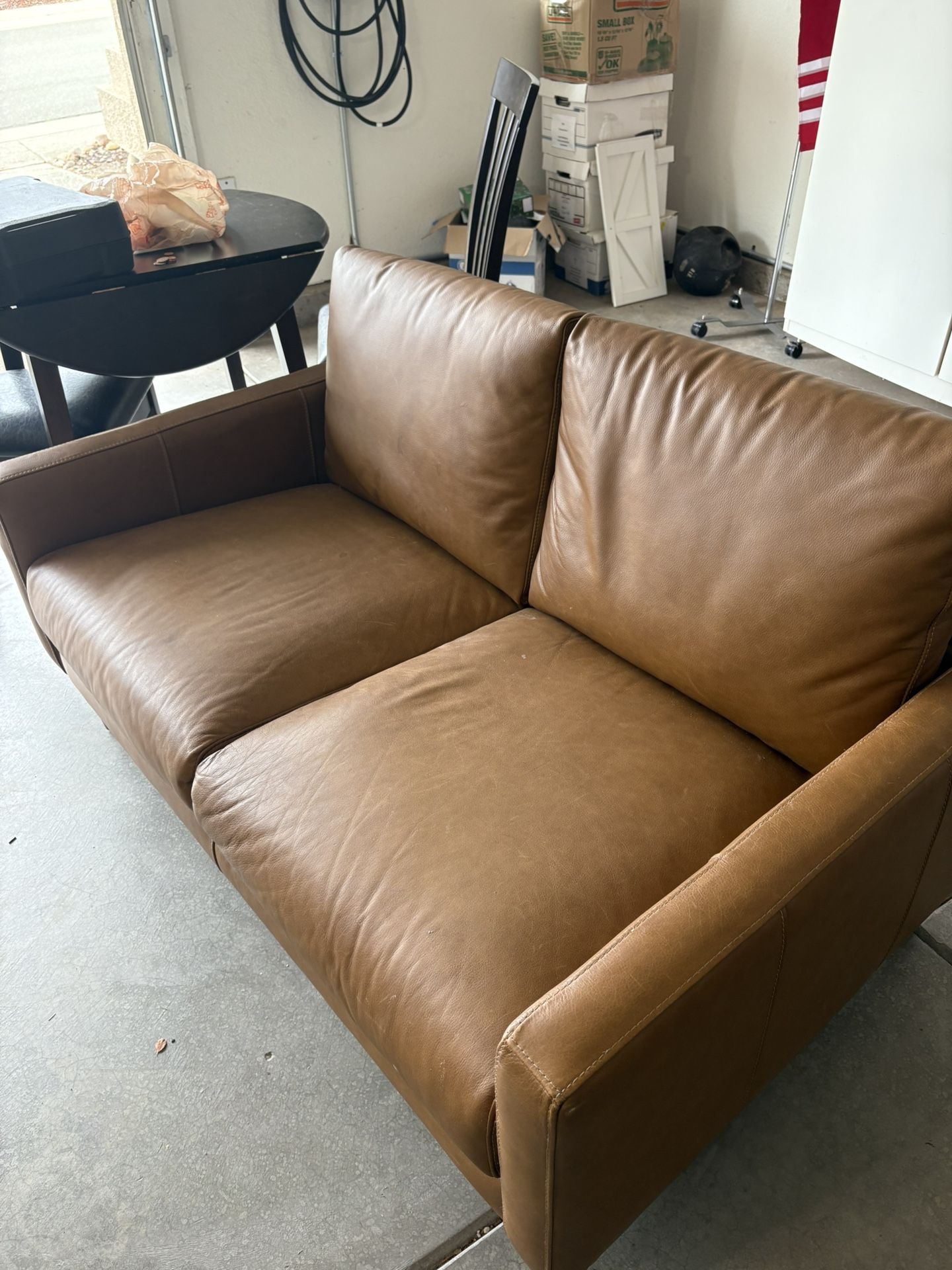 Love Seat, Great Condition,in Lincoln 