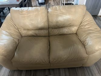 Leather Love Seat 