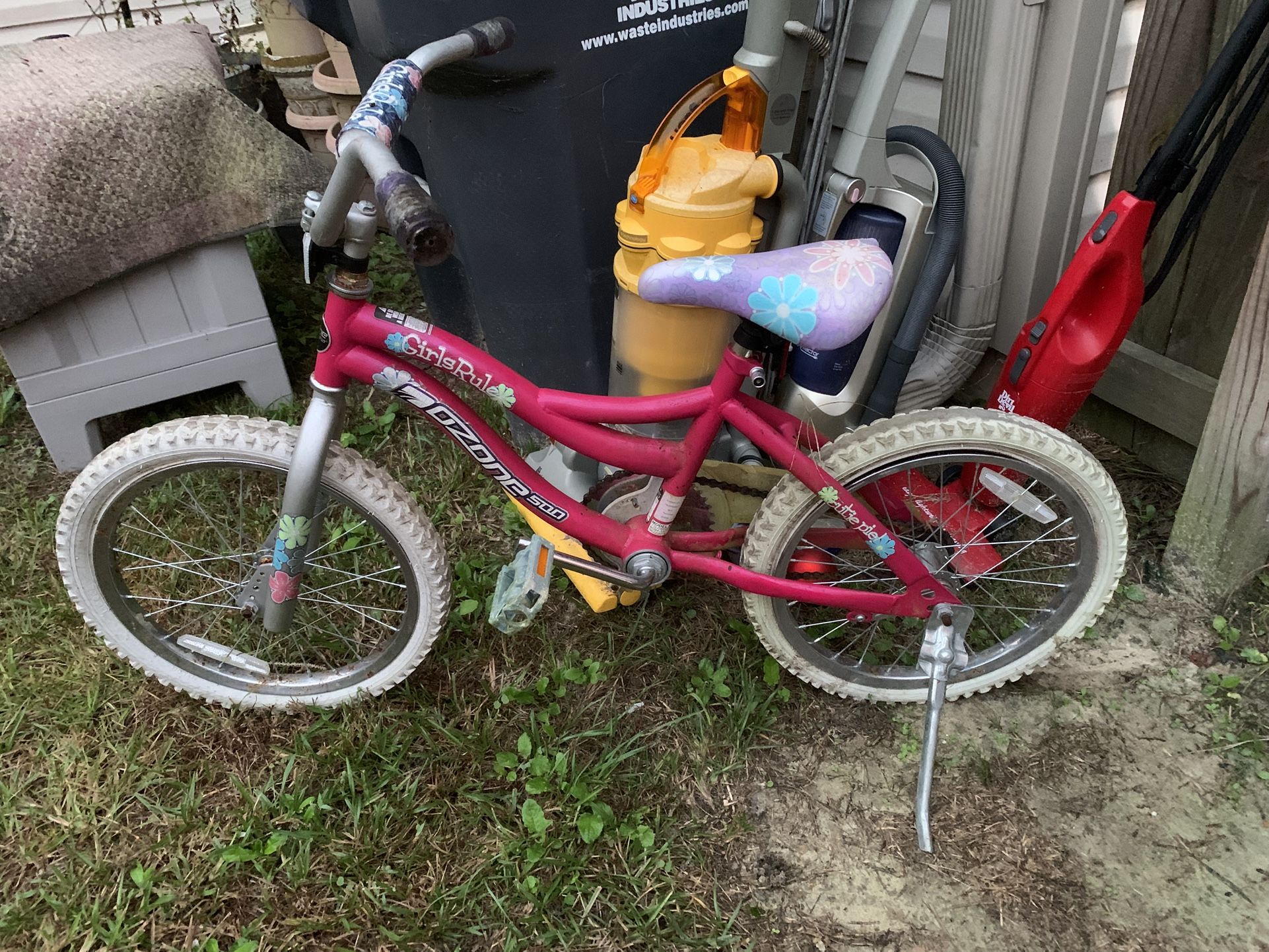 FREE Little girls bike