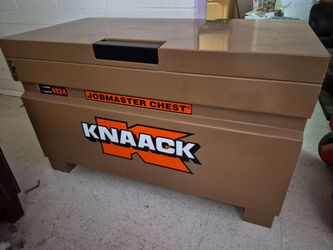 Tool chest