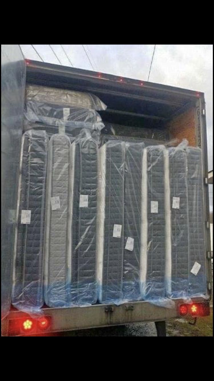Truckload Mattress Sale! Free Fast Delivery
