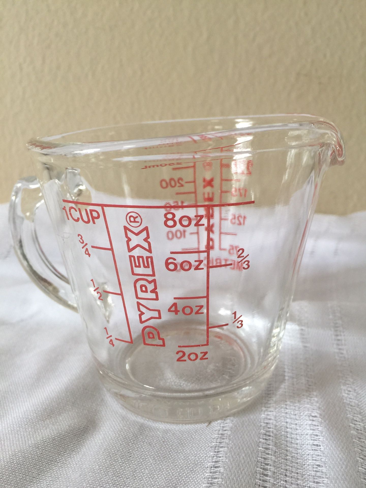 Pyrex Small Glass Measuring Cup