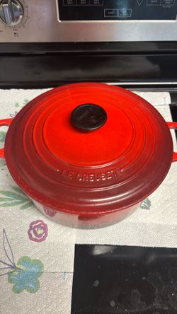 Round Dutch Oven