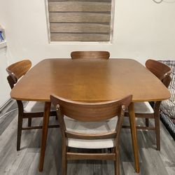 Dining Room Table and Chairs 