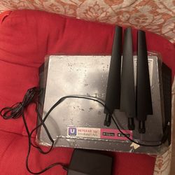 NETGEAR Nighthawk R7000 AC1900 Smart WiFi Router, pick up in Temple city