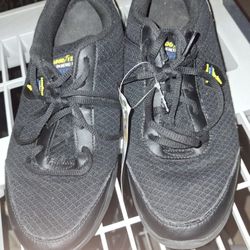 Mens size 10 sketchers with Goodyear logo