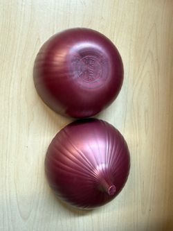 Vintage Hutzler red onion saver