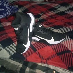 Nike Shoe Size 12