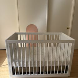 Baby To Toddler Crib + Mattress Bundle Selling Fast Huge Deal