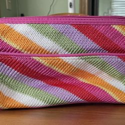 **VINTAGE ** The Sak Pink Crochet Purse - Shoulder Bag - Shoulder Strap
