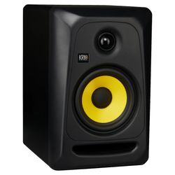 2 KRK Rokit Studio Monitors with IEC cables