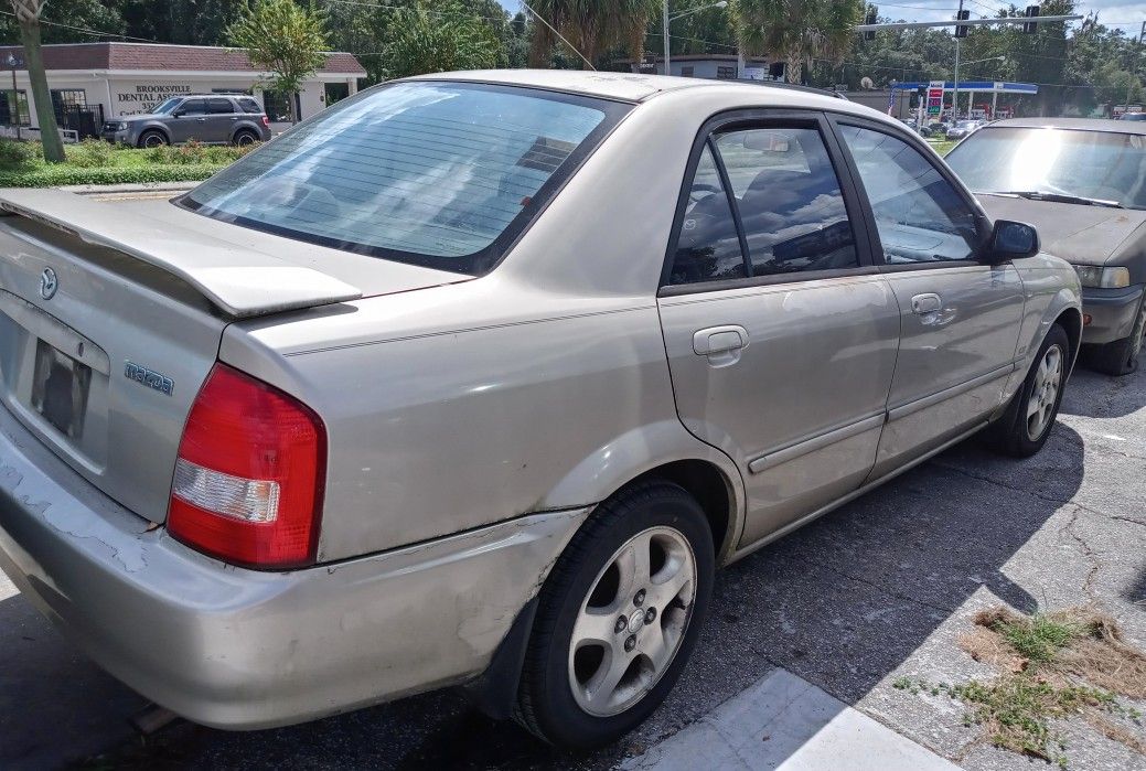 2002 Mazda Protege- PARTS CAR