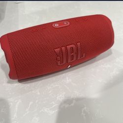 JBL CHARGE 5 - Portable Bluetooth Speaker with IP67 Waterproof 