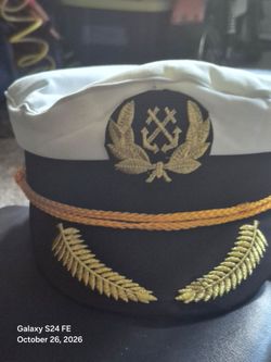 Halloween costumes/ captain hat