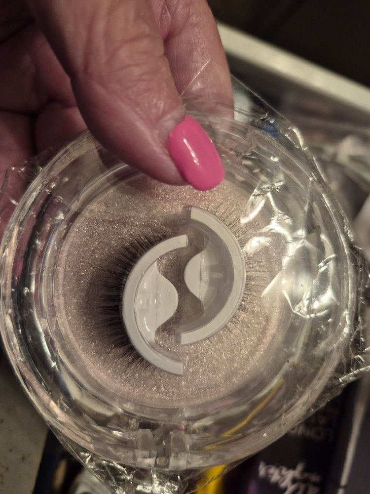 New Natural Look False Eyelashes