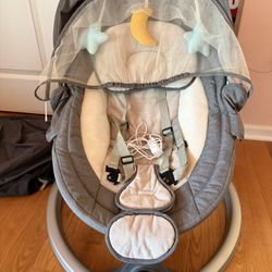 Baby swing with Remote 