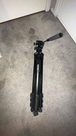 Magnus VT-350 Video Tripod with Fluid Head Portable DSLR Camcorder Tripod System