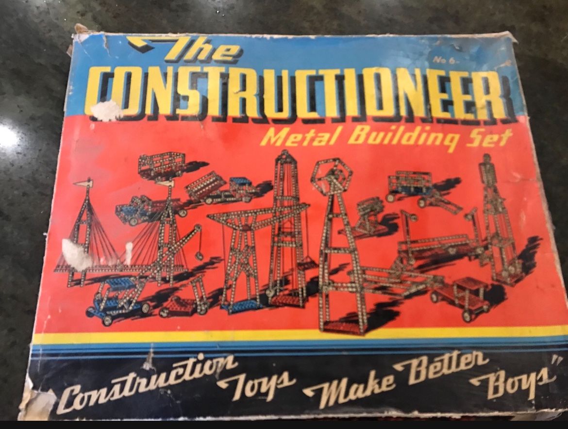 Vintage Erector set Toy 1940s Metal Construction