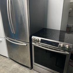 (Price Is $800)Samsung Refrigerator & Stove