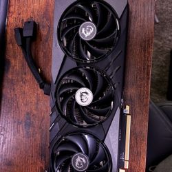 GeForce RTX 4070 SLIM 12GB