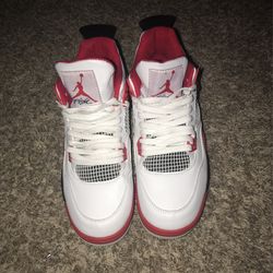 Jordan 4s
