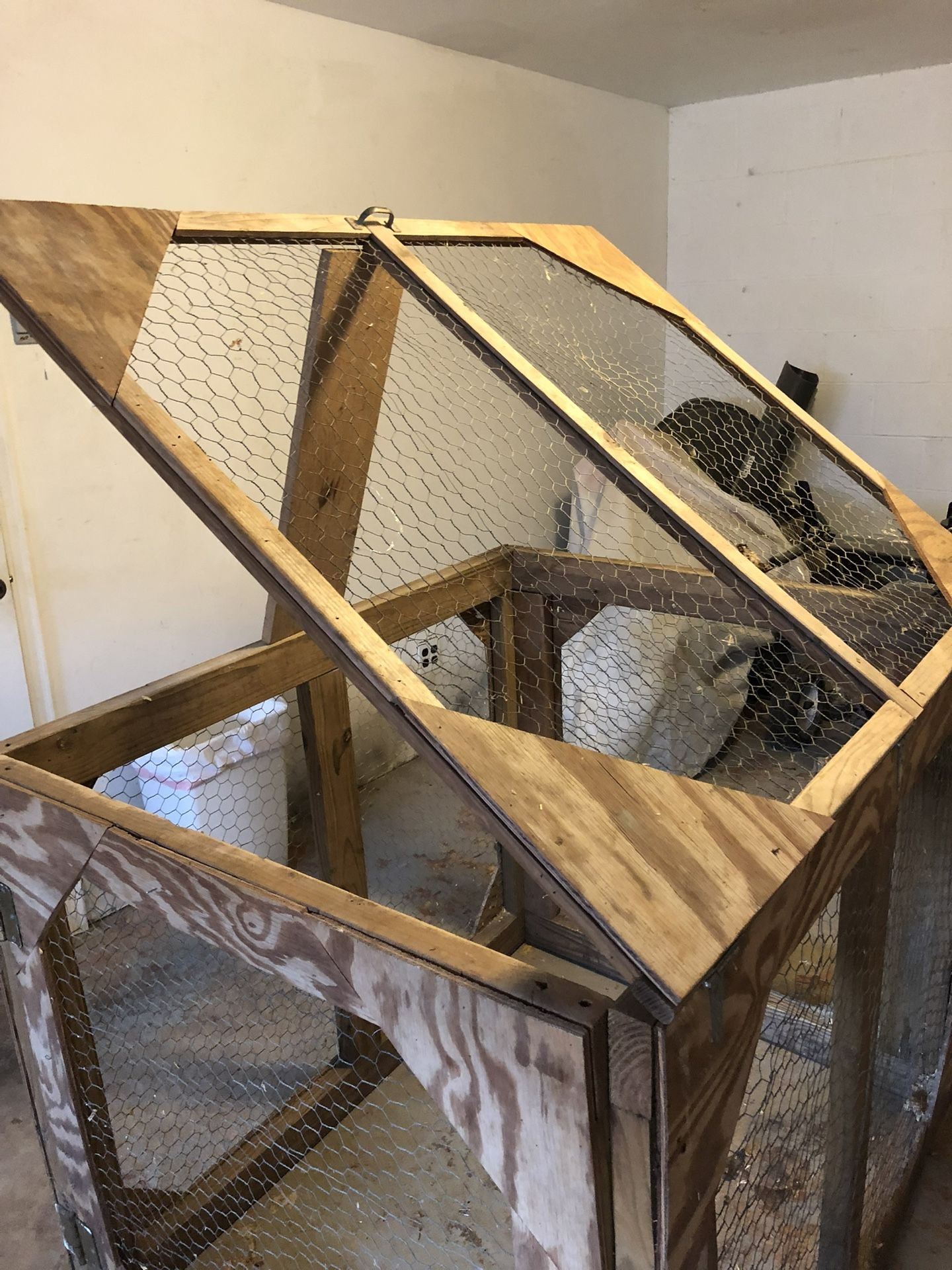 Large Custom Animal Cage Quality Hardware