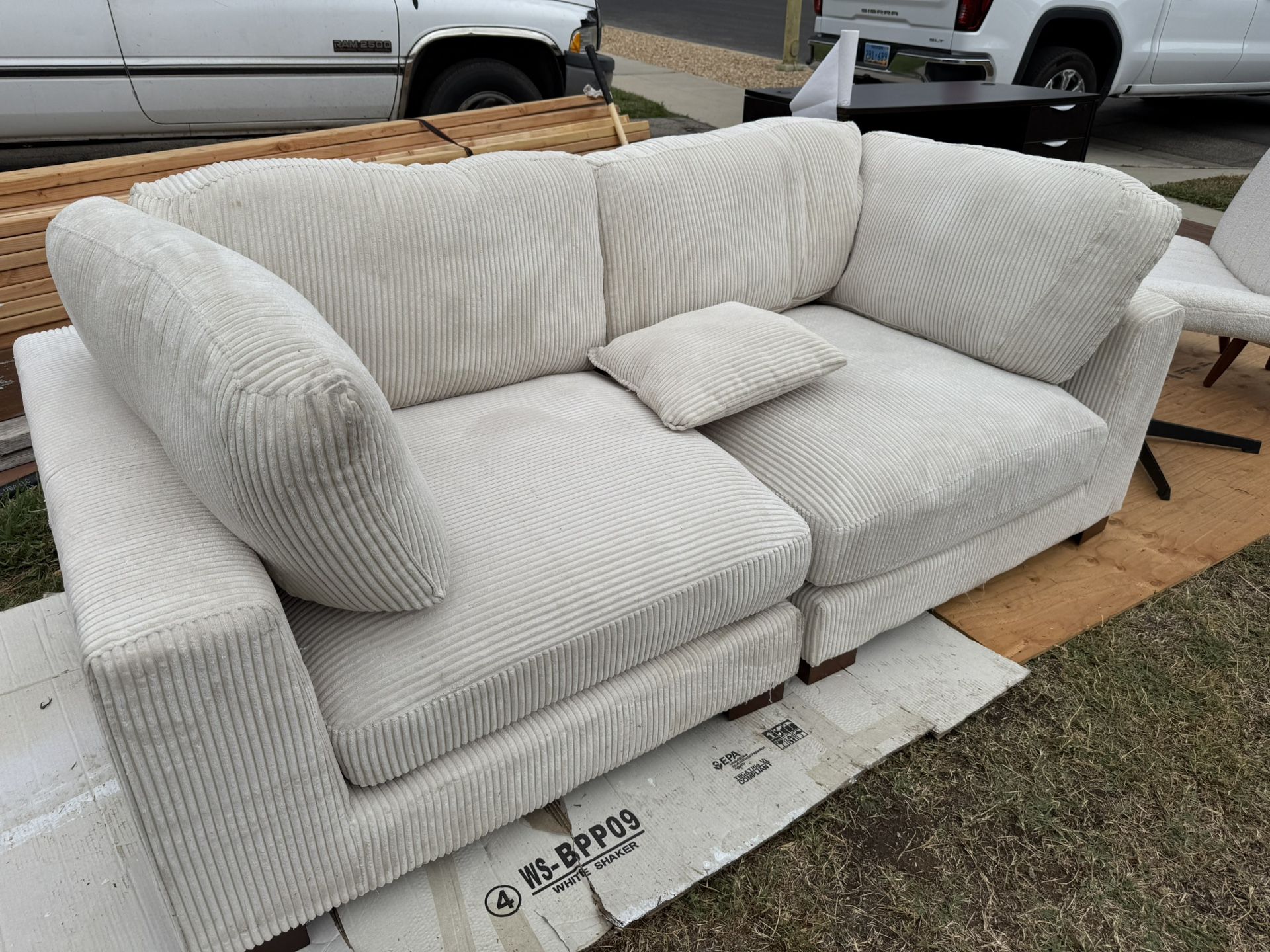 Comfy Detachable Couch!