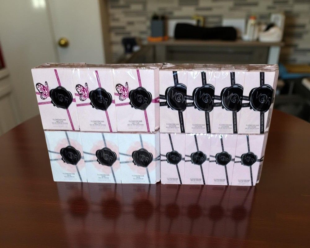 Tons Of Perfume Samples 