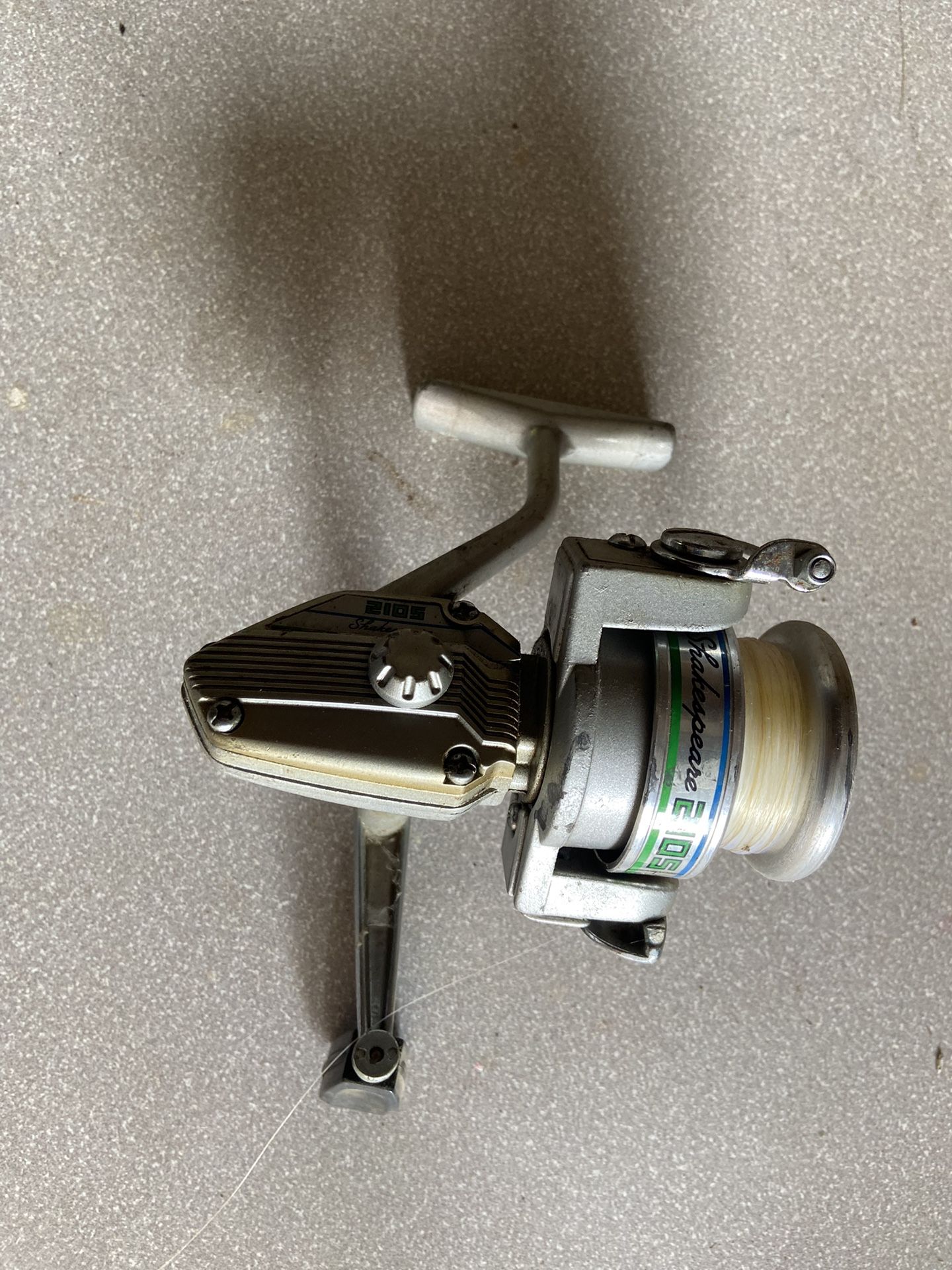 Fishing Reel