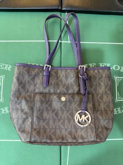 Michael Kors Jet Set Snap Pocket Tote w/ Purple Handles & Silver Charm - EUC - 17x12